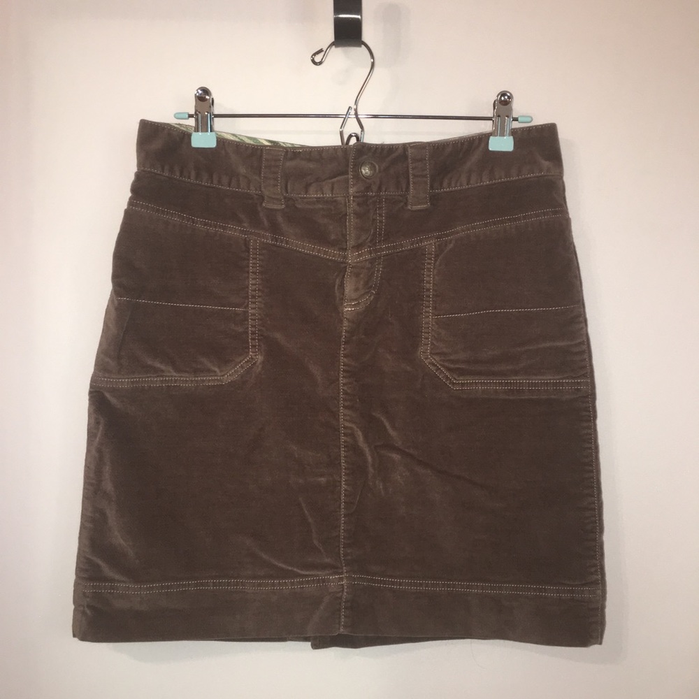 Brown soft Athleta skirt size 6